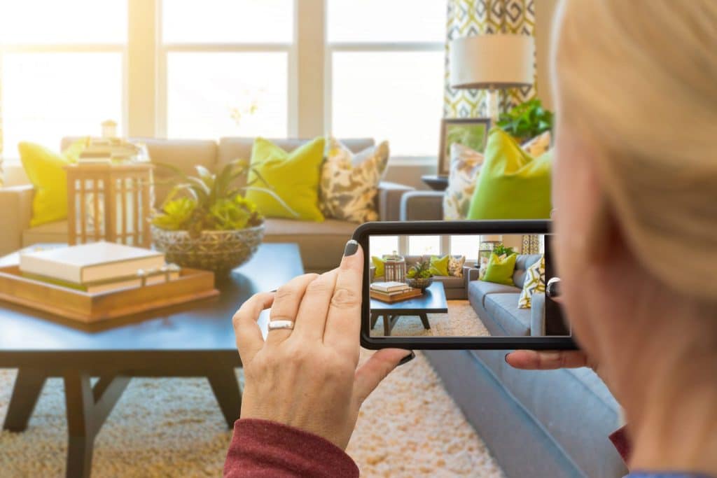 A known issue is something all property owners need to be aware of when selling their home, failing to highlight it could result in being prosecuted. Here's our guide to find out more.